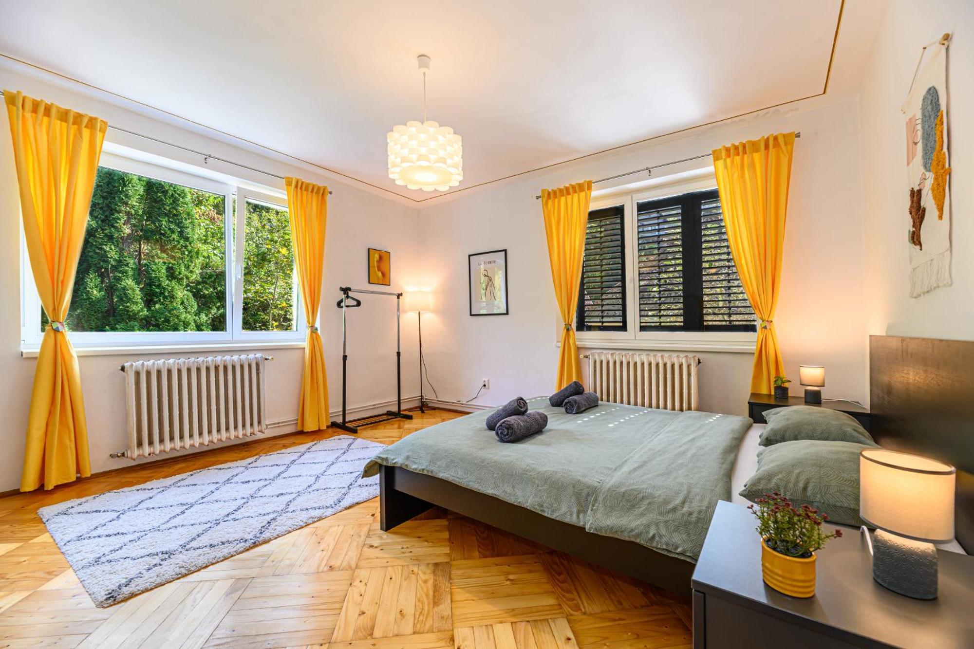 C Alex Appartement Braşov Buitenkant foto