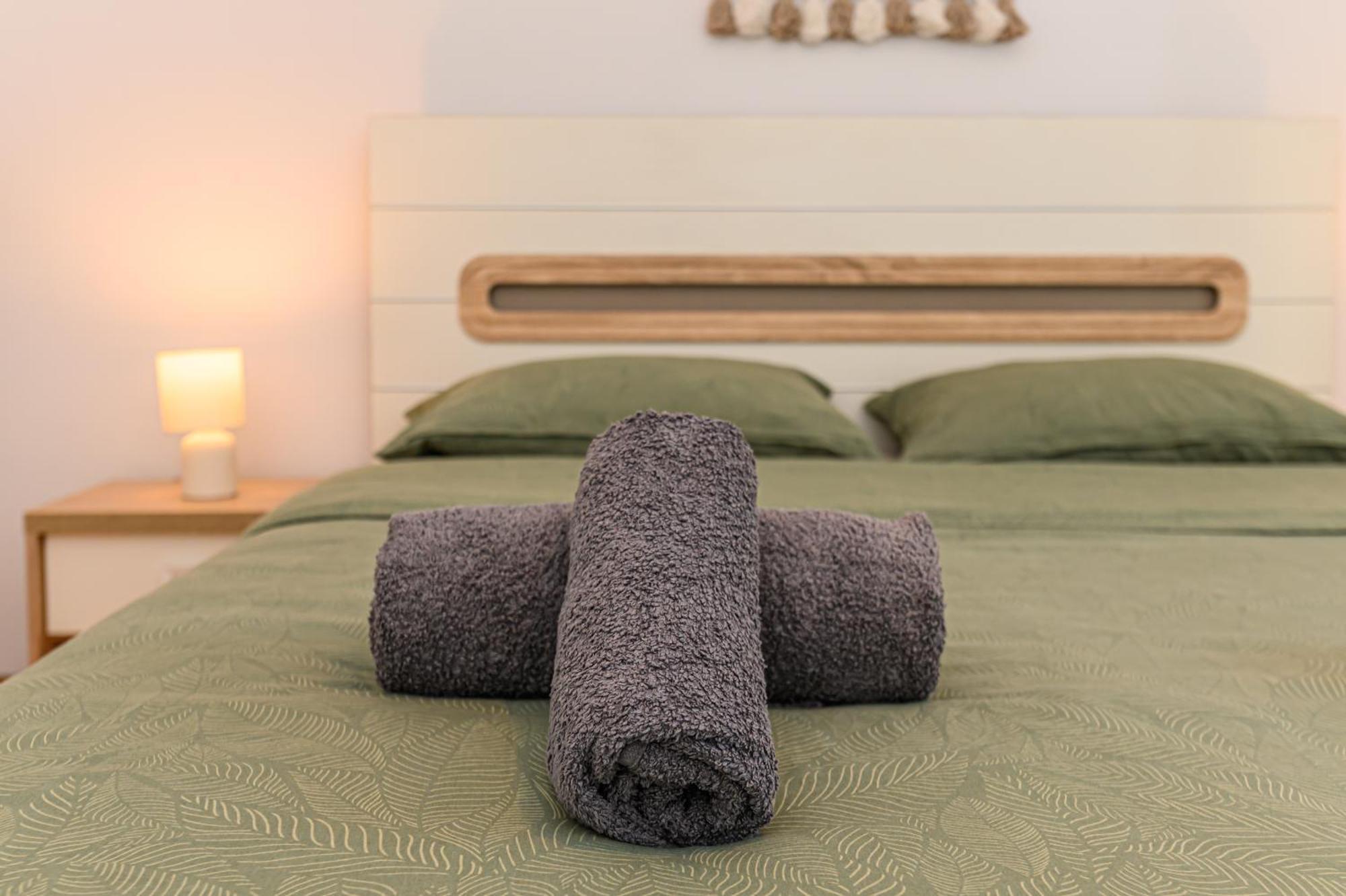 C Alex Appartement Braşov Buitenkant foto